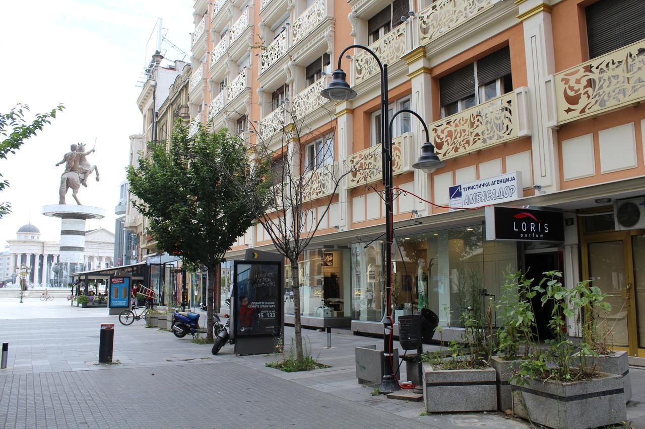 A&B Apartment Skopje Buitenkant foto